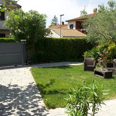 Wine Garden Pola