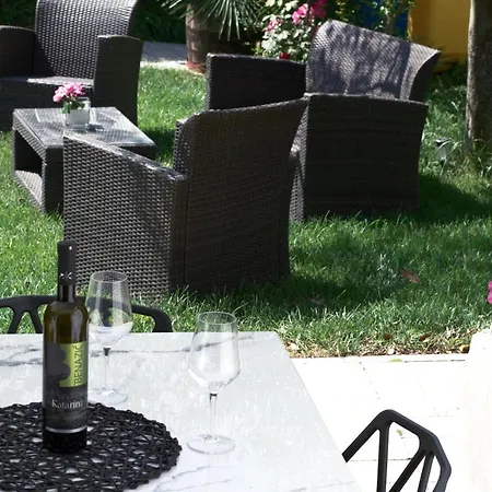 펜션 Wine Garden 풀라